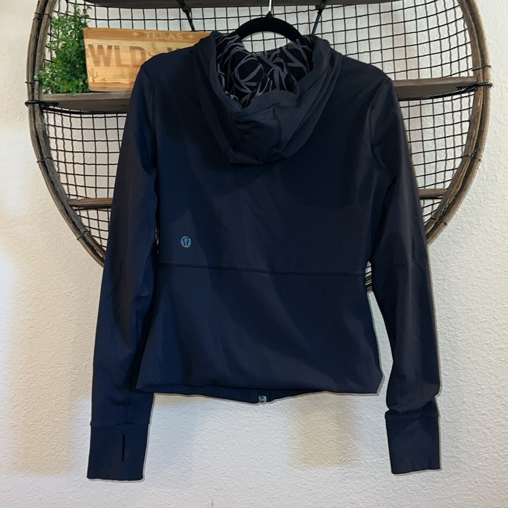 Lululemon Black Hooded Zip Jacket Size 8 - Picture 6 of 9
